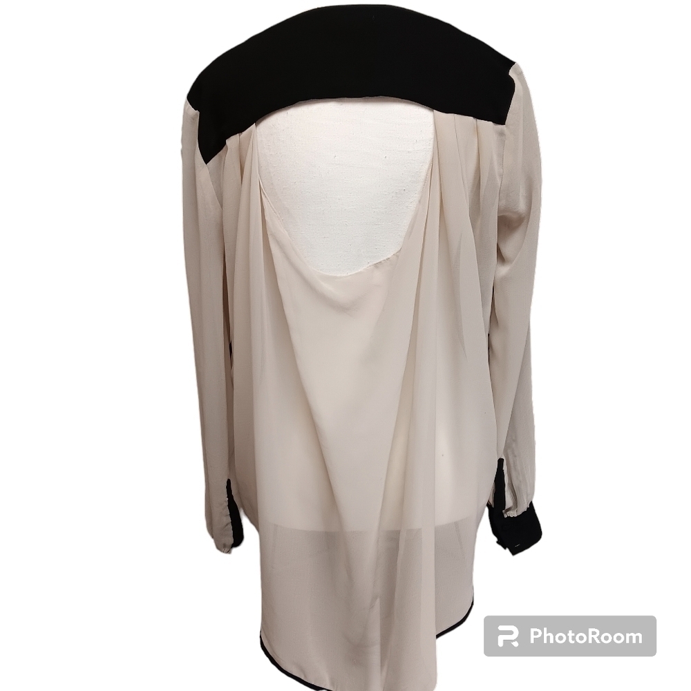Bar III Sheer Button Down Shirt Cut Out Back Women's Size S - Picture 2 of 6